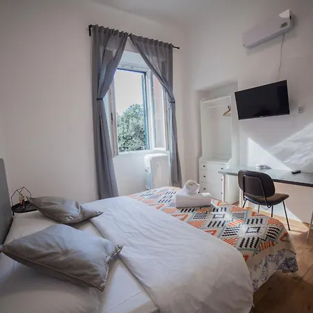 Cosmo Guesthouse-3